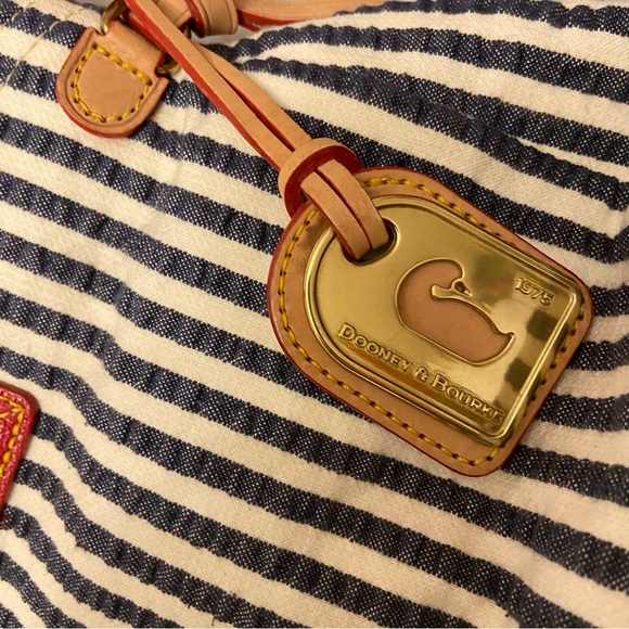 Dooney & Bourke Seersucker Preppy Top Handle Satchel Tote Handbag. - Picture 2 of 9